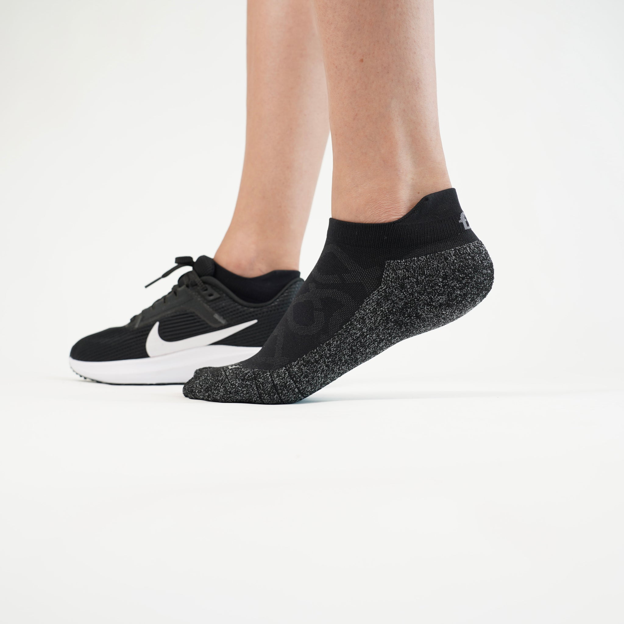 Low-Cut Performance Running Socks | FlipBelt.com