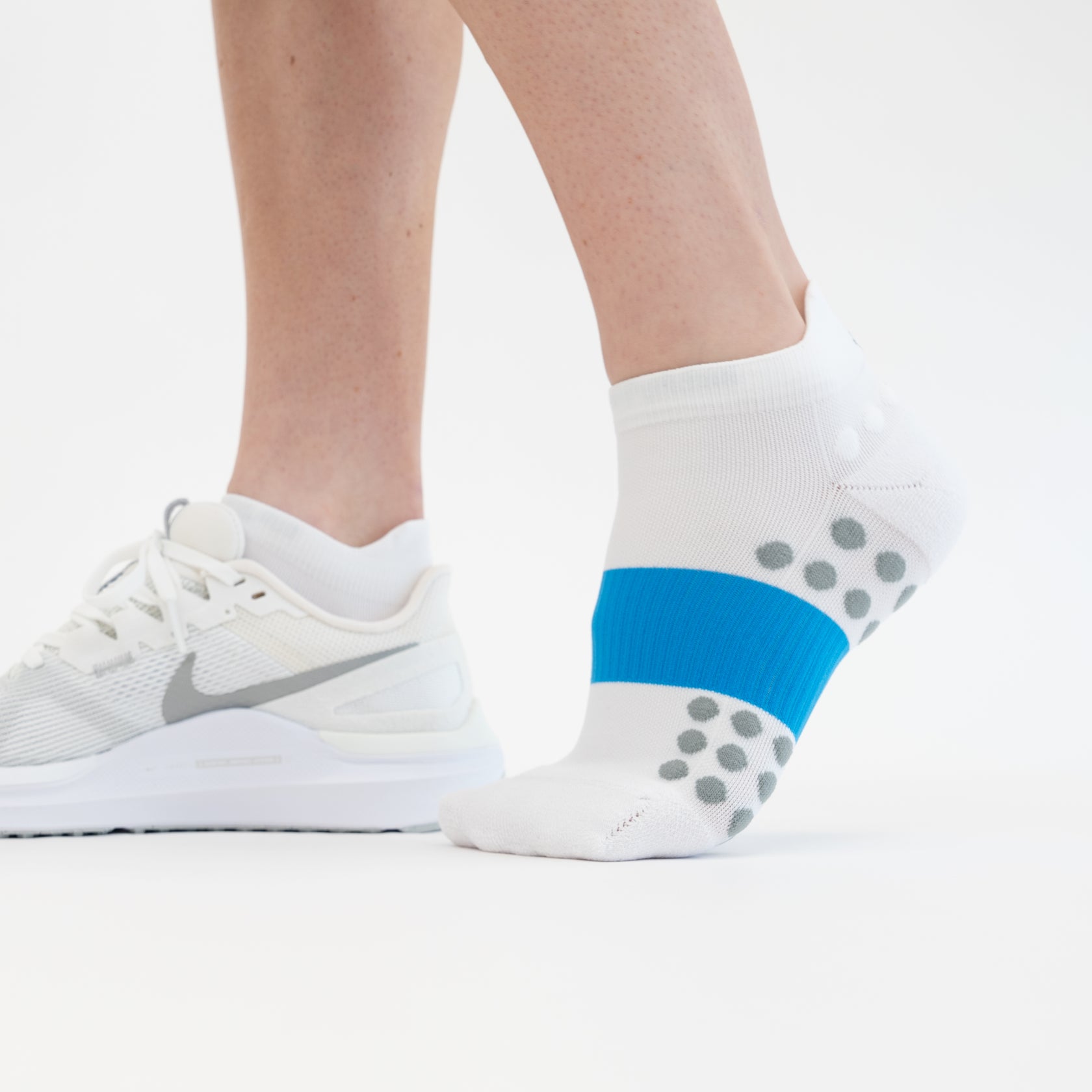 Performance Low-Cut Running Socks | FlipBelt.com