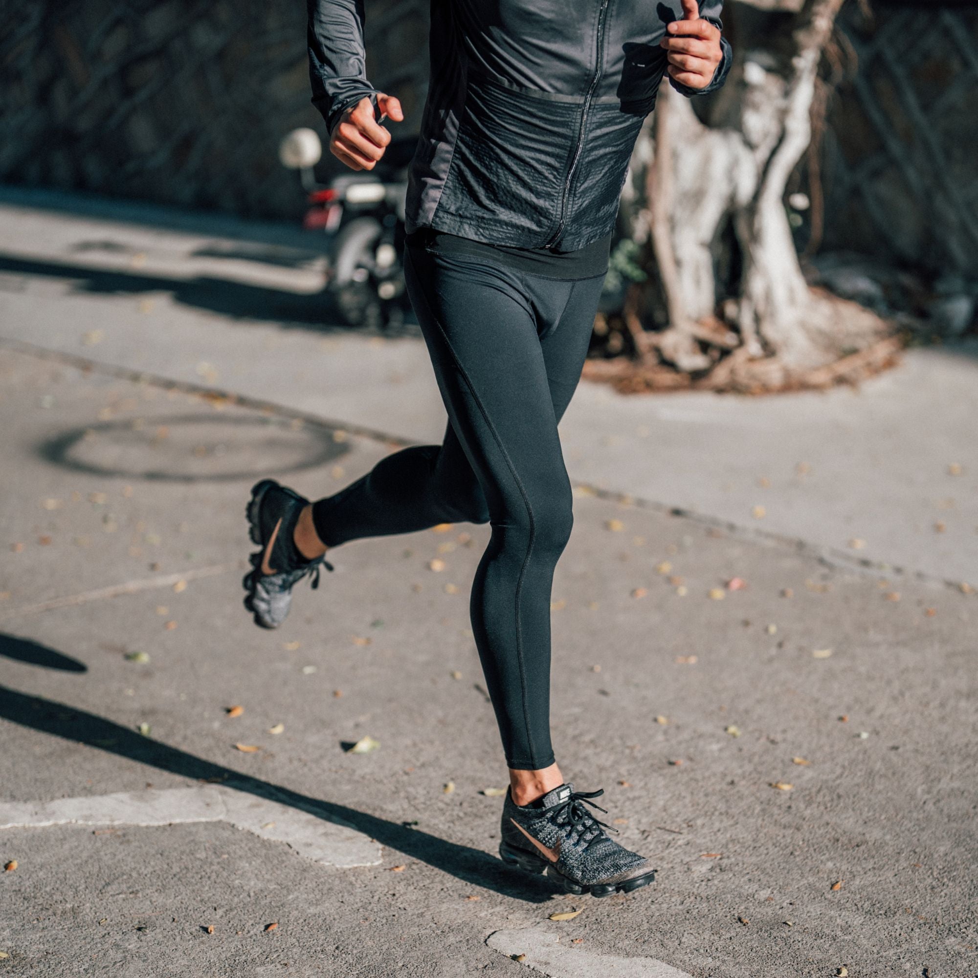 Compression Ruuning Men's Compression Running Pants | FlipBelt.com