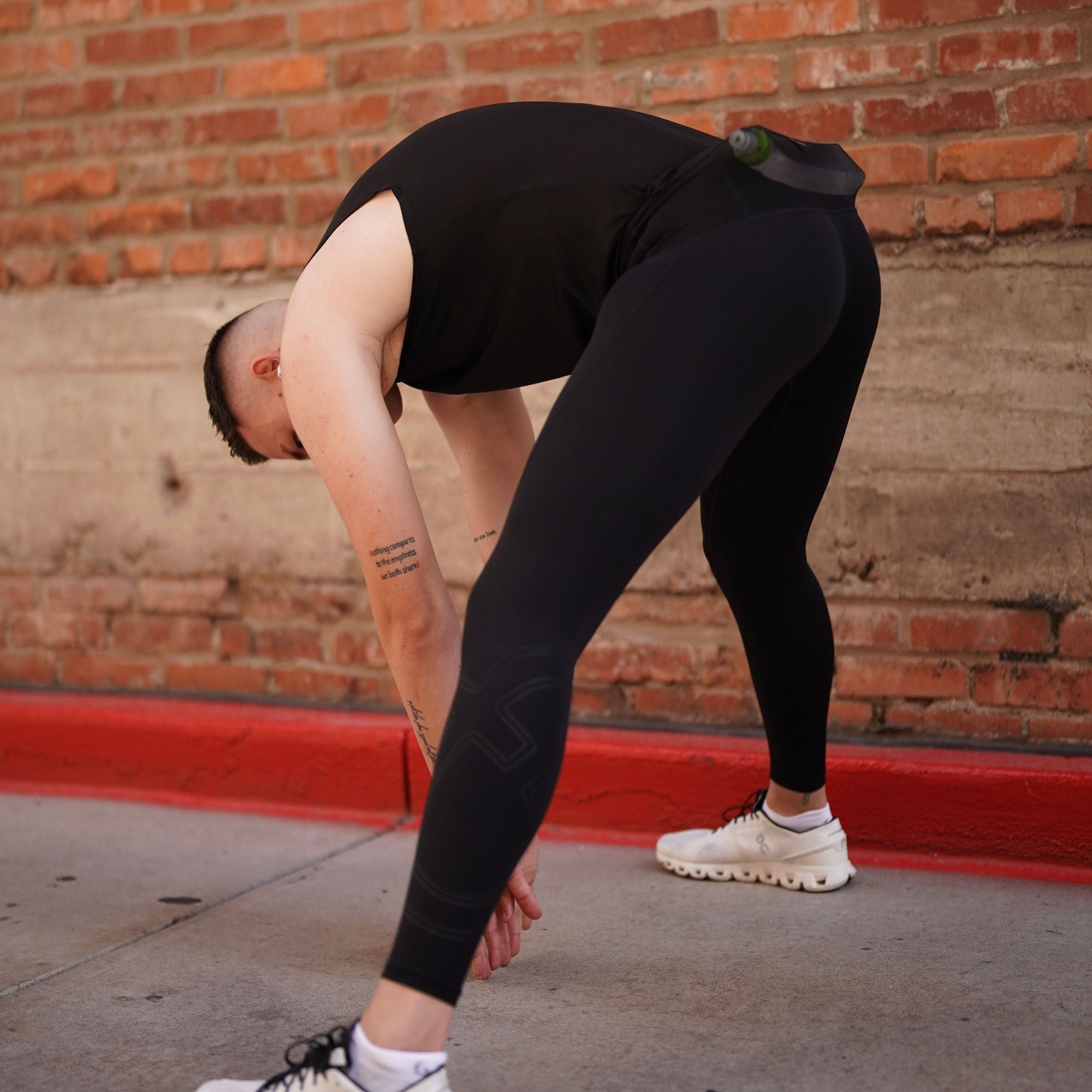 Compression Ruuning Men's Compression Running Pants | FlipBelt.com